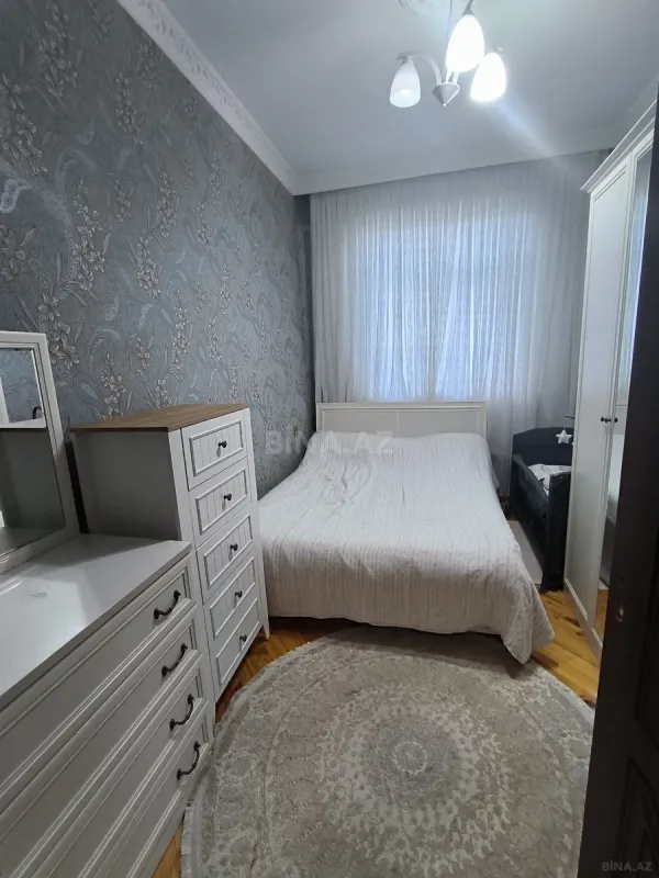 Satılır 2 otaqlı mənzil 62 m²