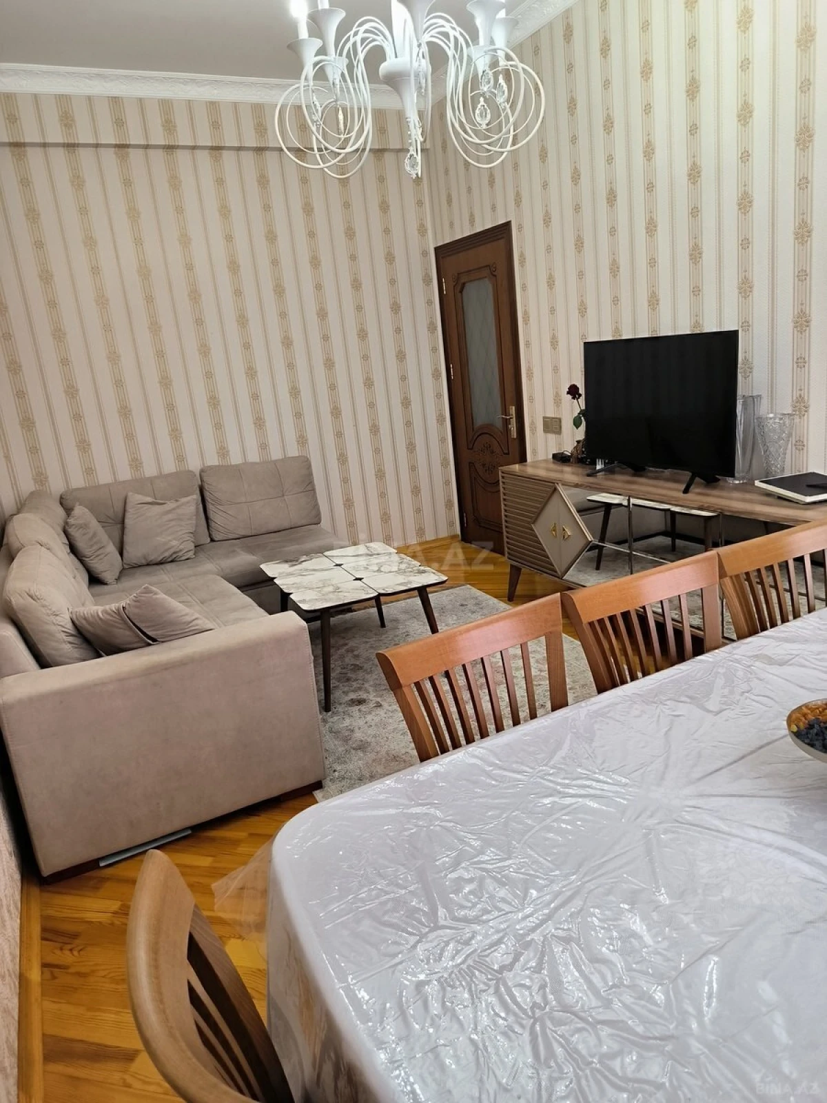 Satılır 2 otaqlı mənzil 62 m²