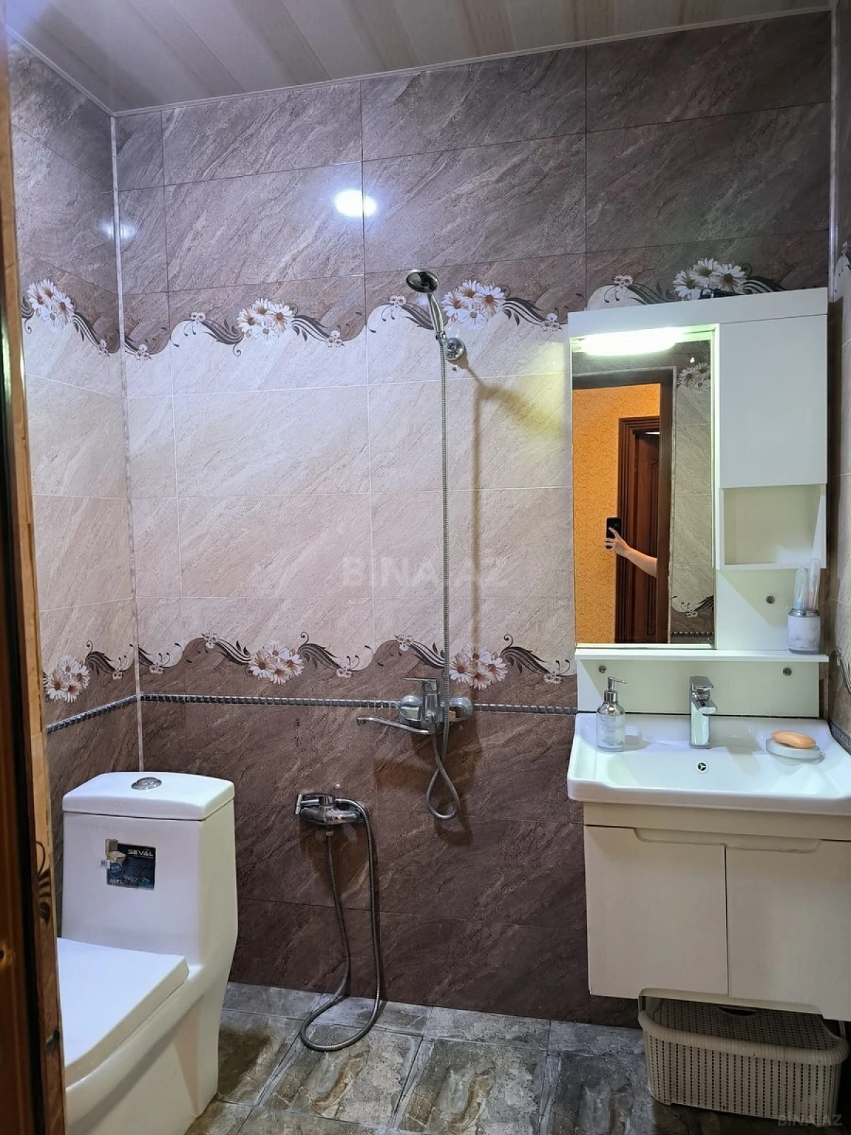 Satılır 2 otaqlı mənzil 62 m²