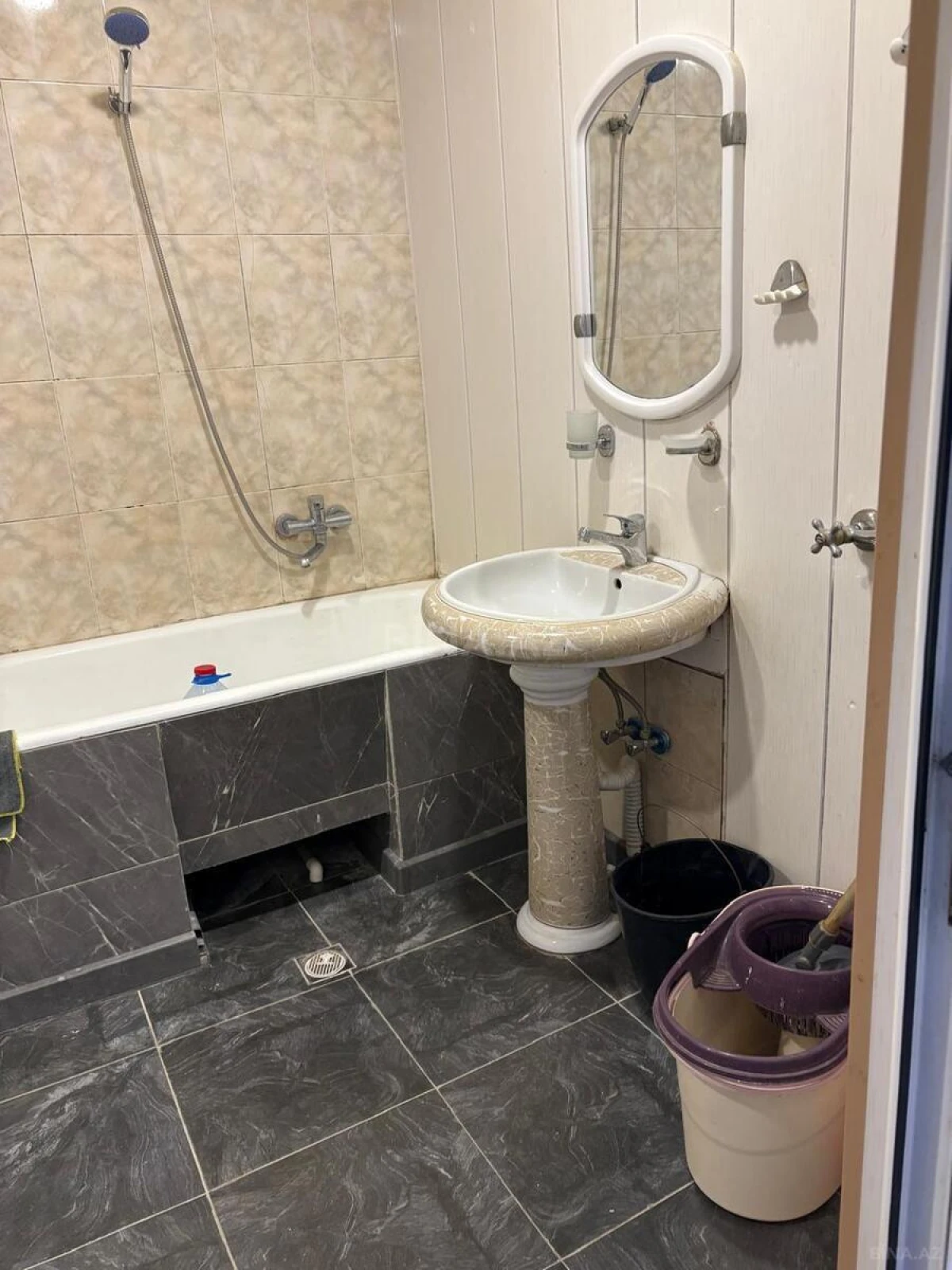 Satılır 2 otaqlı mənzil 65 m²