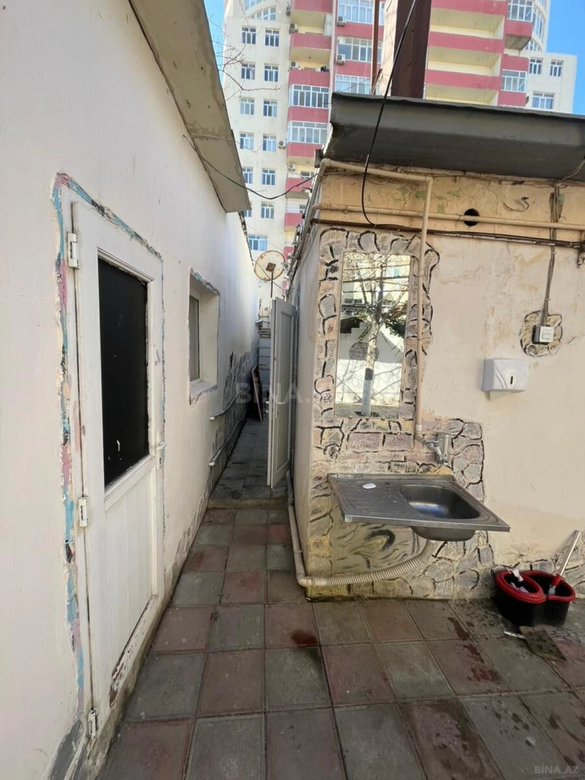 Kirayə verilir obyekt 200 m²