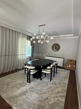 Satılır 4 otaqlı həyət evi 220 m²
