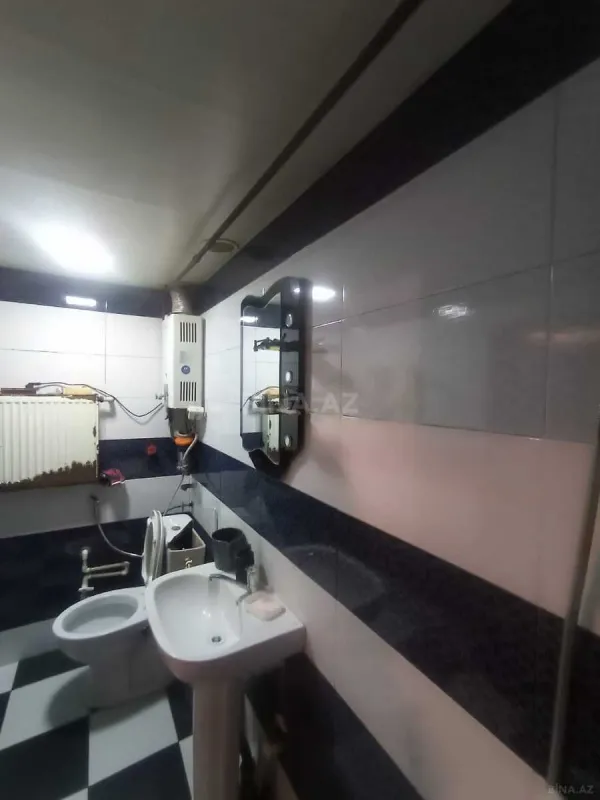 Satılır 2 otaqlı mənzil 65 m²