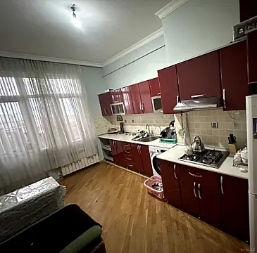 Kirayə verilir 3 otaqlı mənzil 120 m²