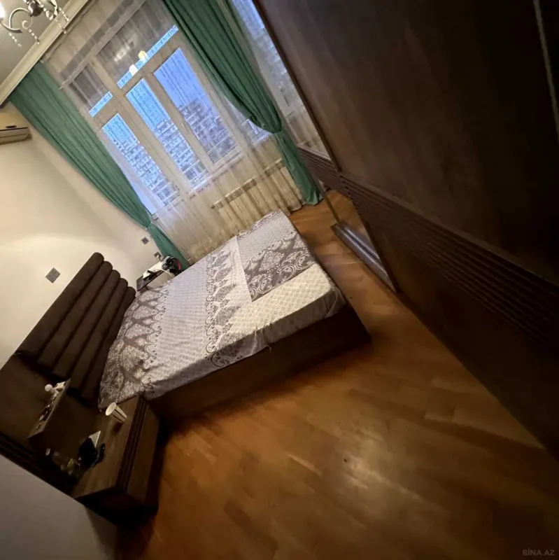 Kirayə verilir 3 otaqlı mənzil 120 m²