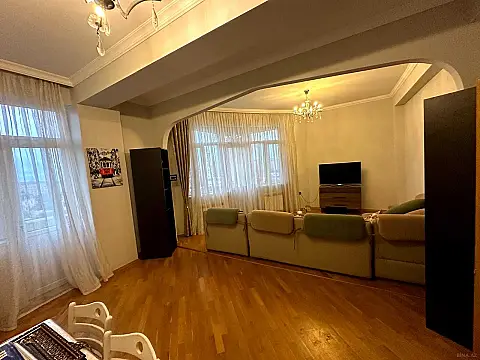 Kirayə verilir 3 otaqlı mənzil 120 m²
