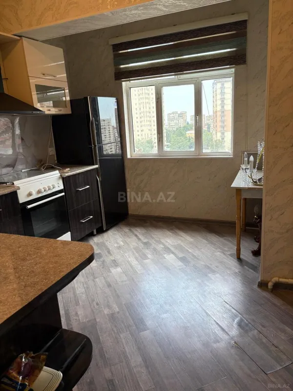 Satılır 2 otaqlı mənzil 70 m²