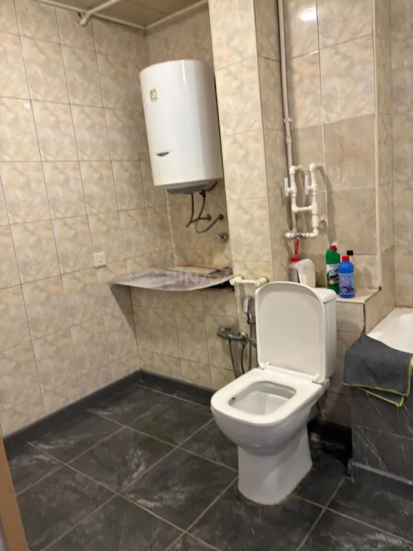 Satılır 2 otaqlı mənzil 70 m²