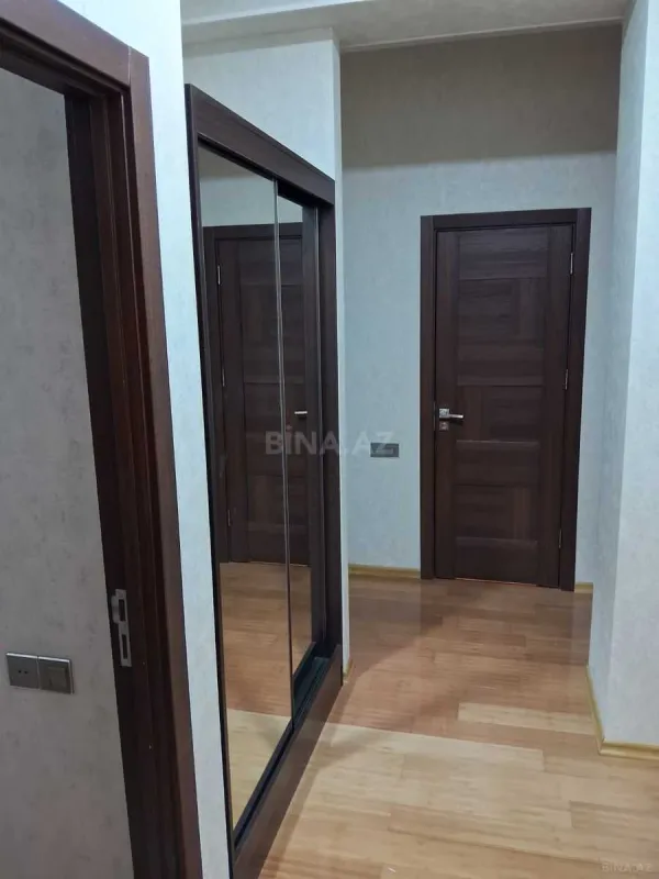Kirayə verilir 2 otaqlı mənzil 63 m²