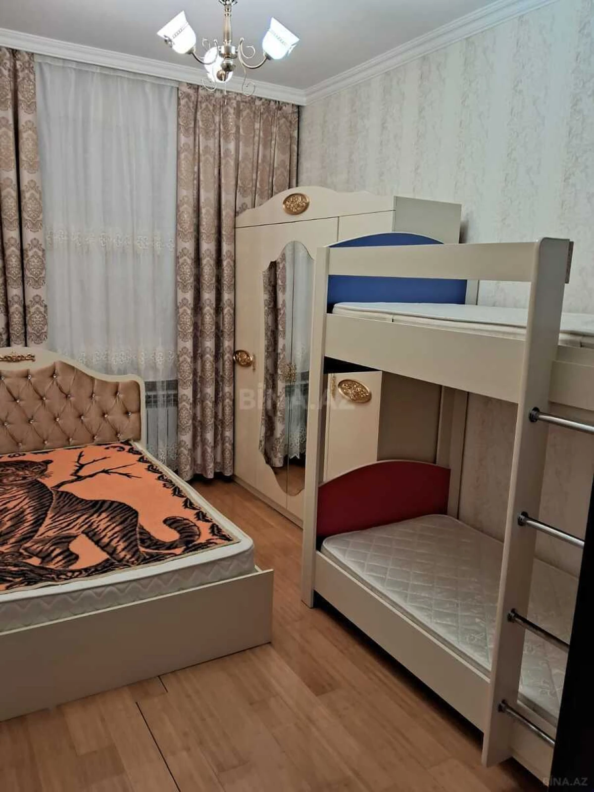 Kirayə verilir 2 otaqlı mənzil 63 m²