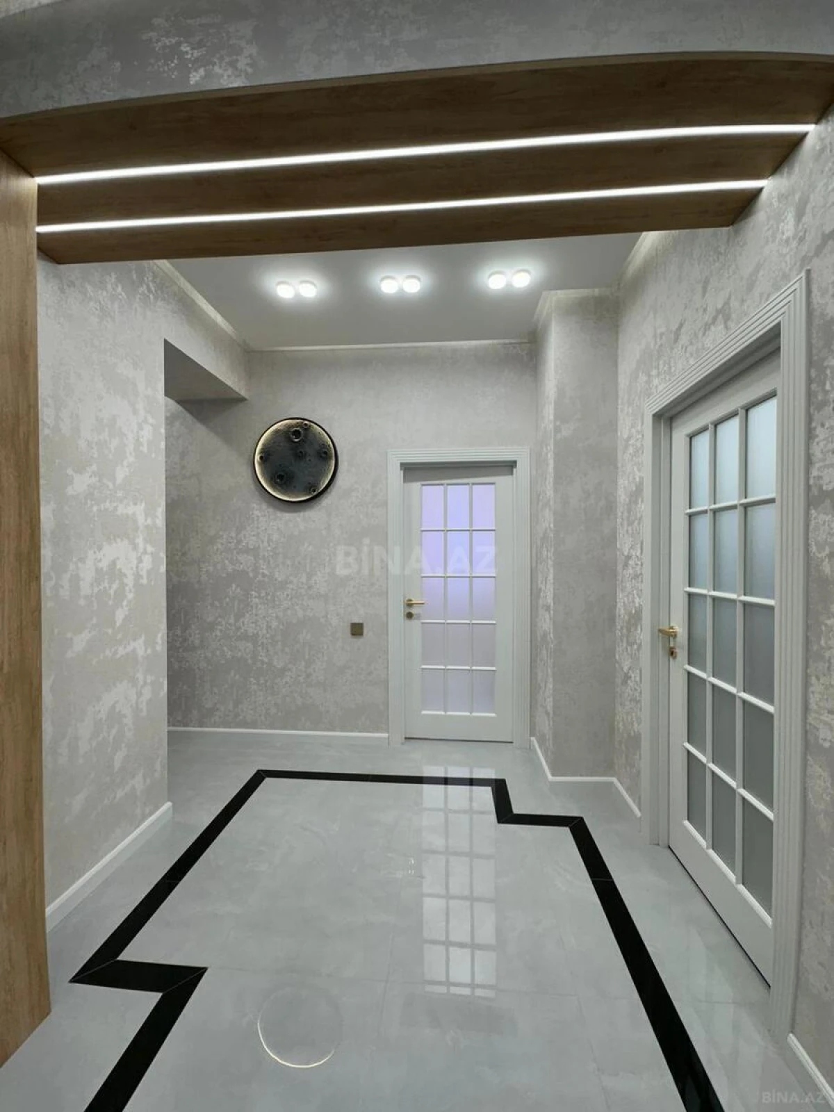 Satılır 2 otaqlı mənzil 84 m²