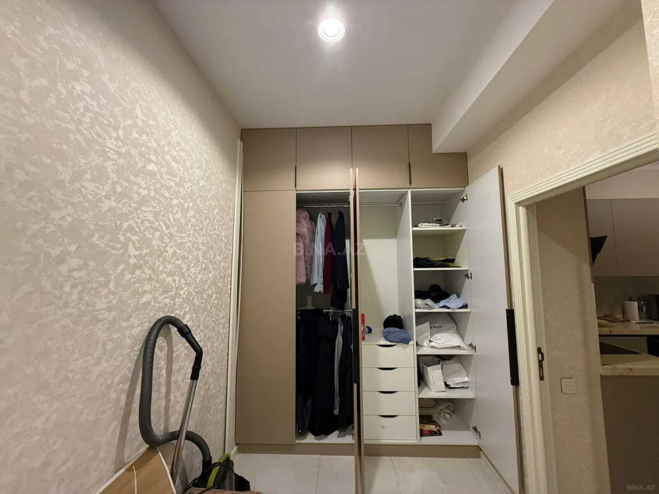 Kirayə verilir 2 otaqlı mənzil 80 m²