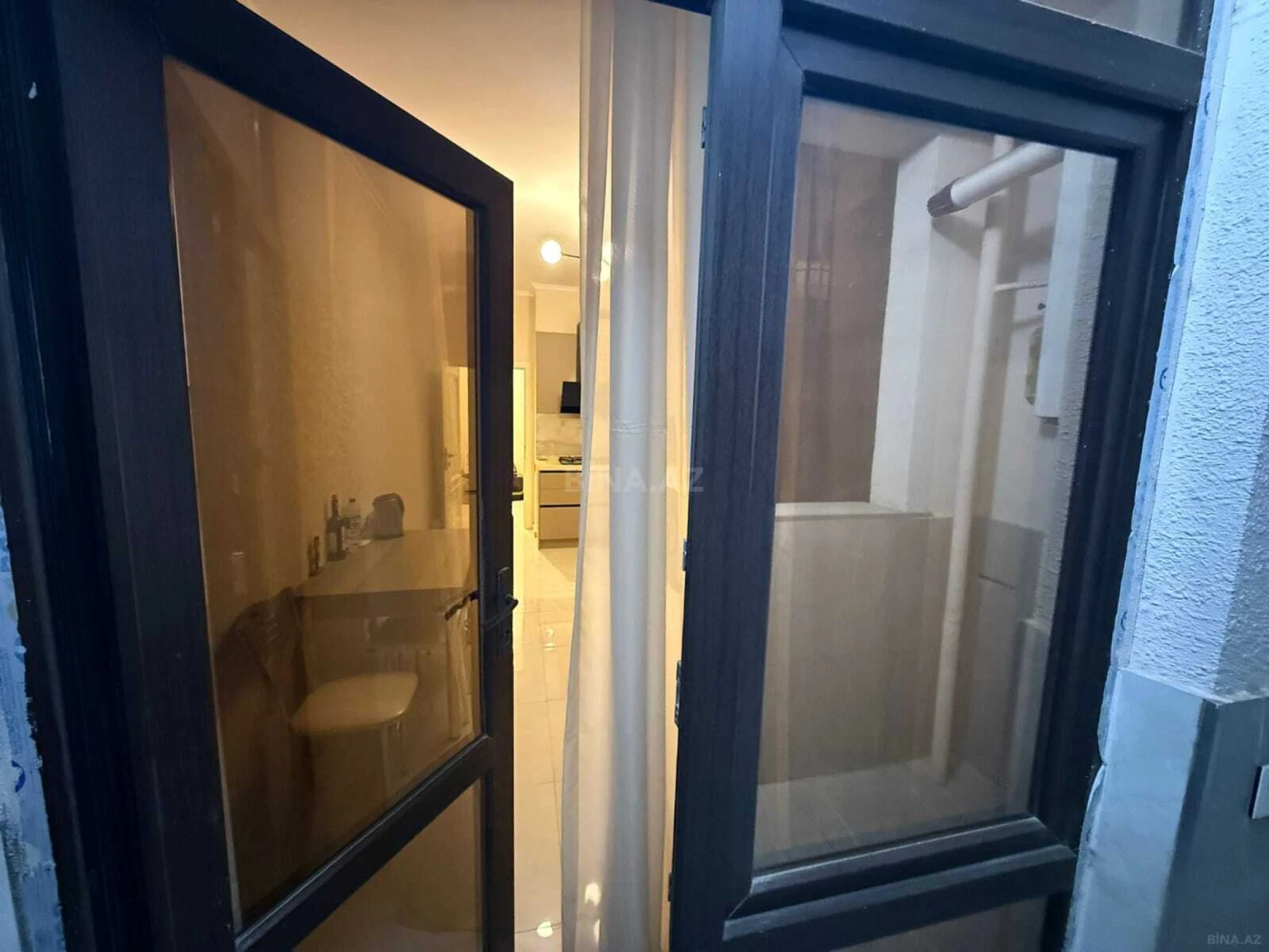 Kirayə verilir 2 otaqlı mənzil 80 m²
