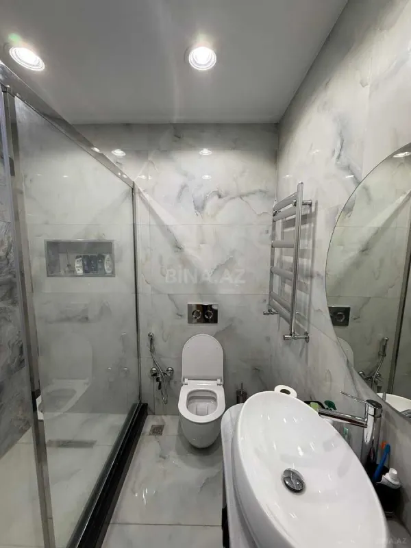 Kirayə verilir 2 otaqlı mənzil 80 m²
