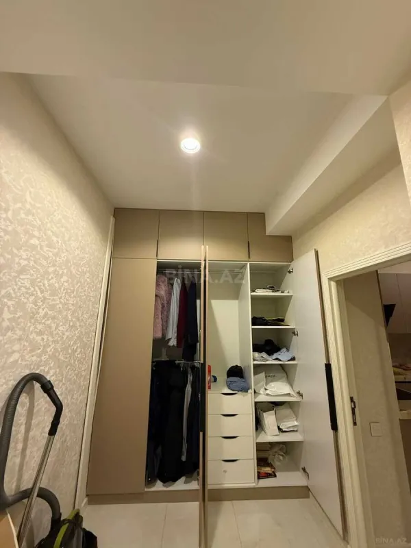 Kirayə verilir 2 otaqlı mənzil 80 m²