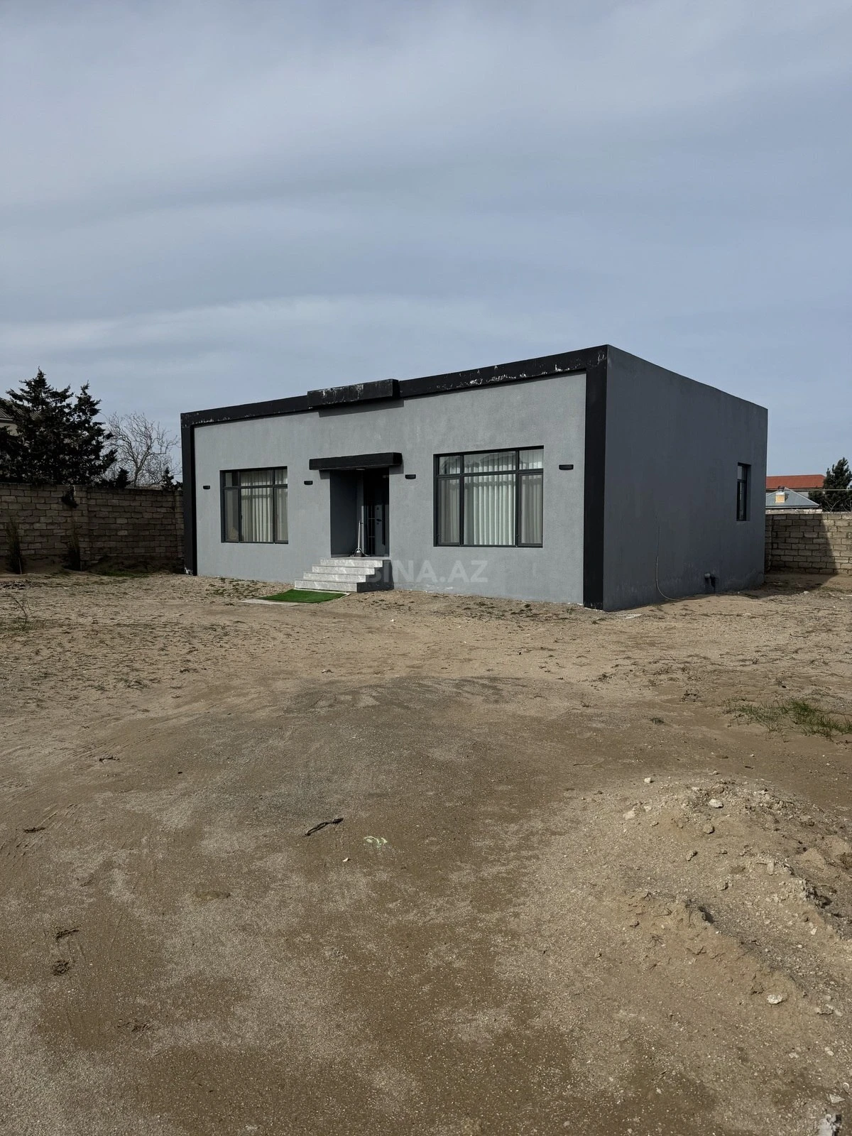 Satılır 3 otaqlı həyət evi 145 m²