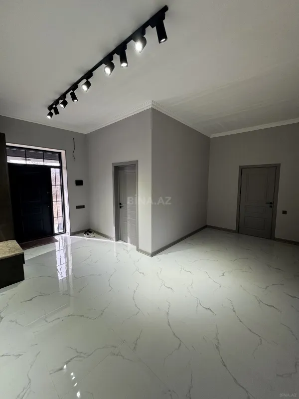Satılır 3 otaqlı həyət evi 145 m²