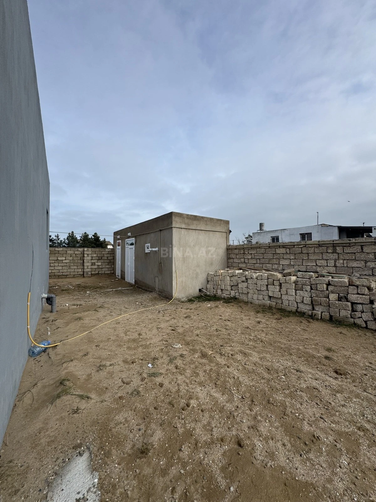 Satılır 3 otaqlı həyət evi 145 m²