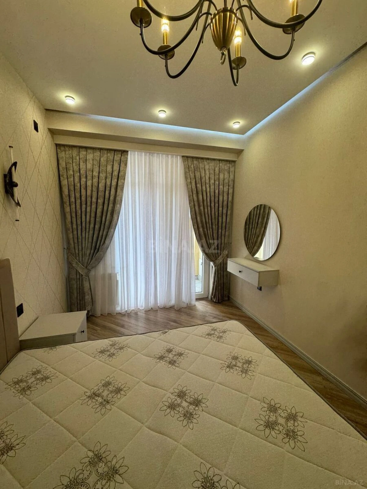 Satılır 2 otaqlı mənzil 55 m²