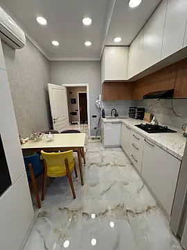 Satılır 3 otaqlı mənzil 114 m²