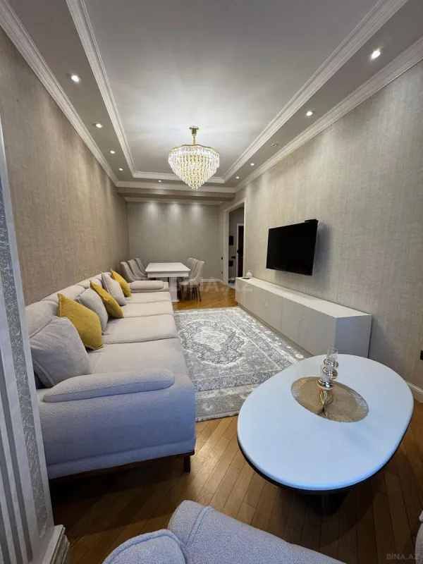 Satılır 3 otaqlı mənzil 114 m²