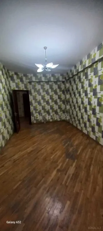 Kirayə verilir 2 otaqlı mənzil 70 m²