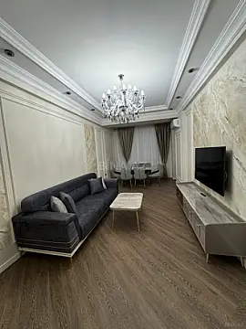 Kirayə verilir 2 otaqlı mənzil 75 m²