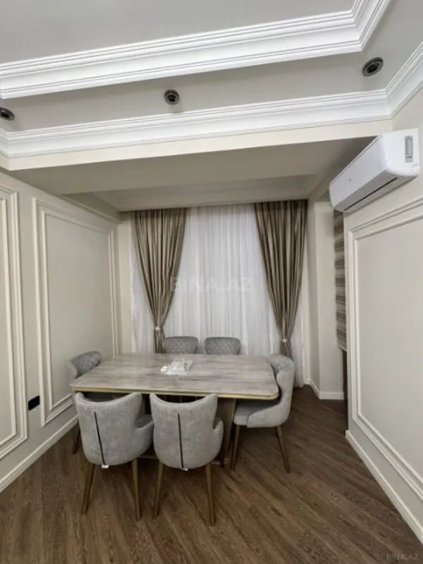 Kirayə verilir 2 otaqlı mənzil 75 m²