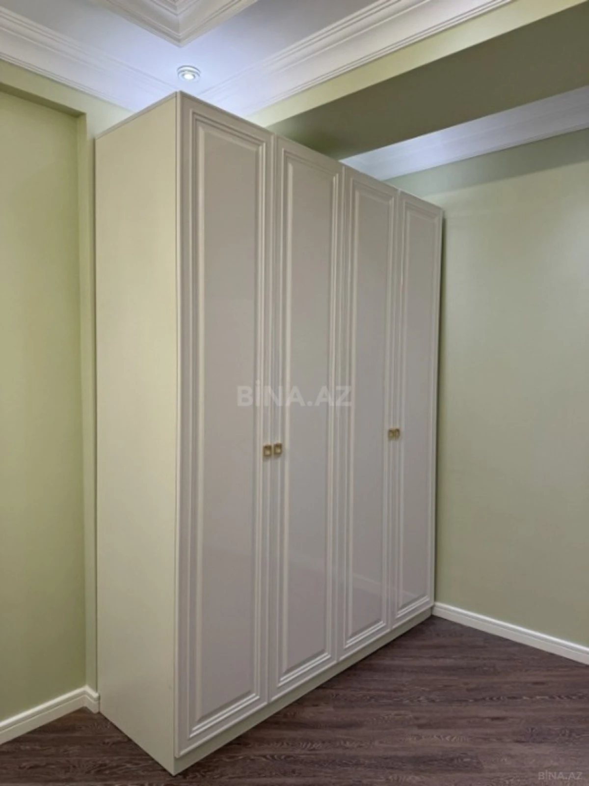 Kirayə verilir 2 otaqlı mənzil 75 m²