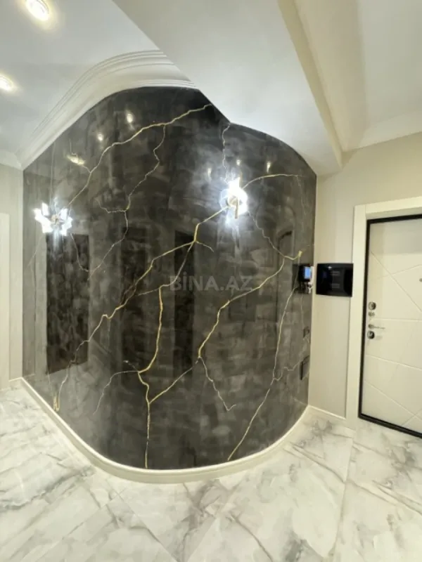 Kirayə verilir 2 otaqlı mənzil 75 m²