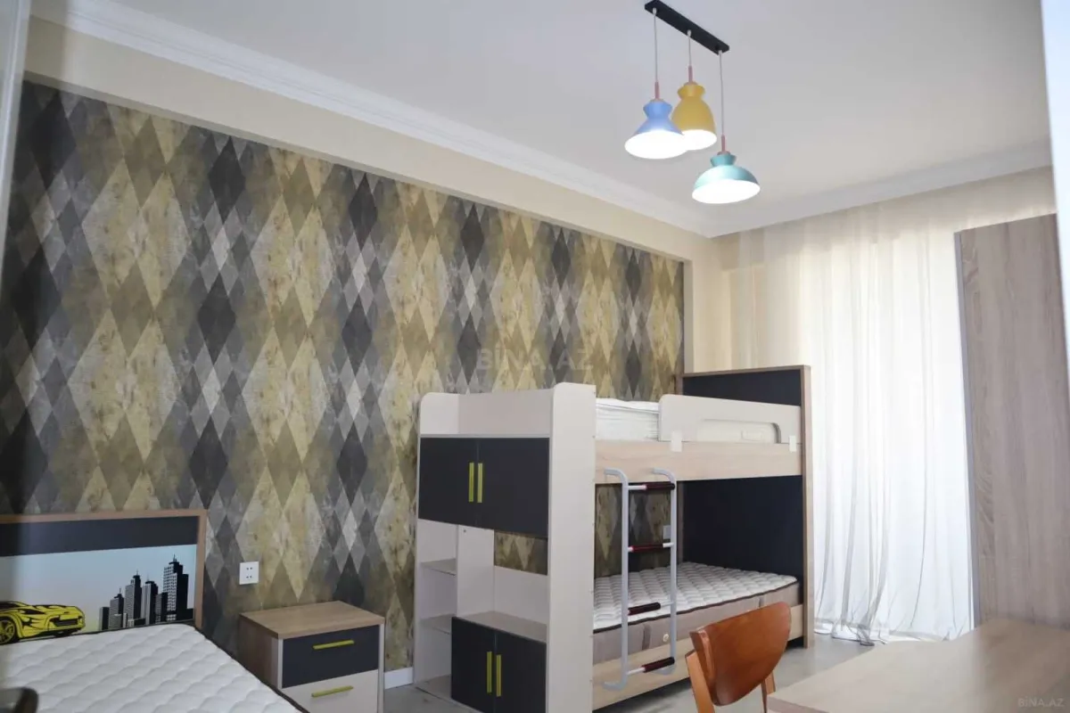 Kirayə verilir 3 otaqlı mənzil 106 m²