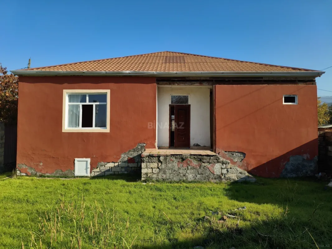 Satılır 4 otaqlı həyət evi 165 m²