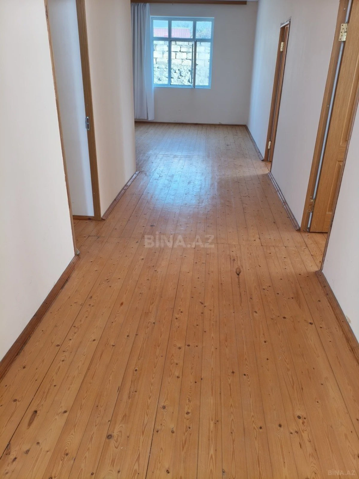 Satılır 4 otaqlı həyət evi 165 m²