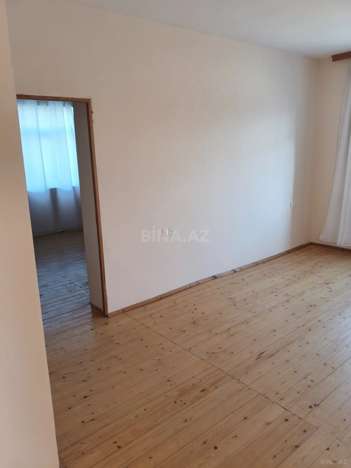 Satılır 4 otaqlı həyət evi 165 m²