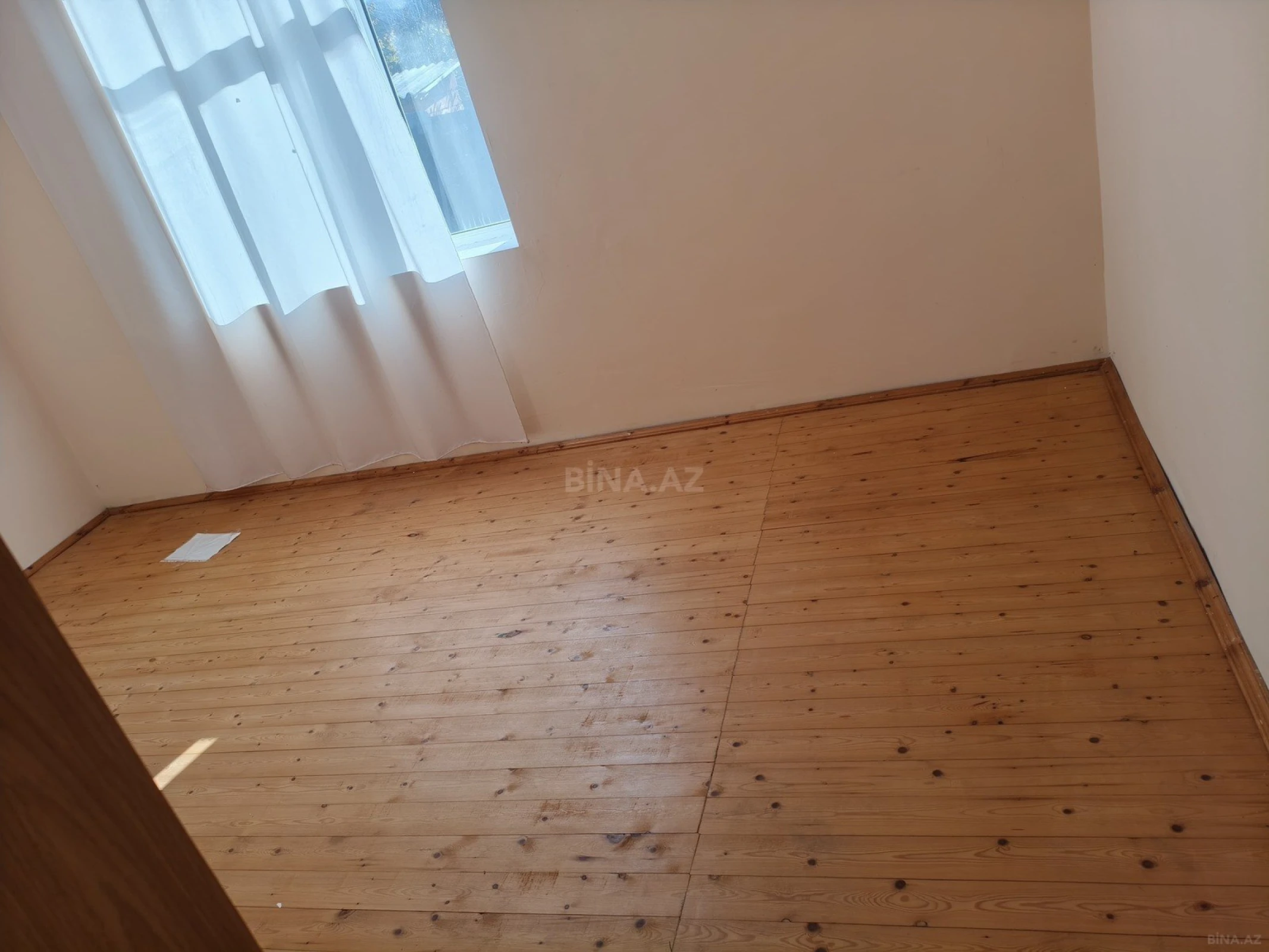 Satılır 4 otaqlı həyət evi 165 m²