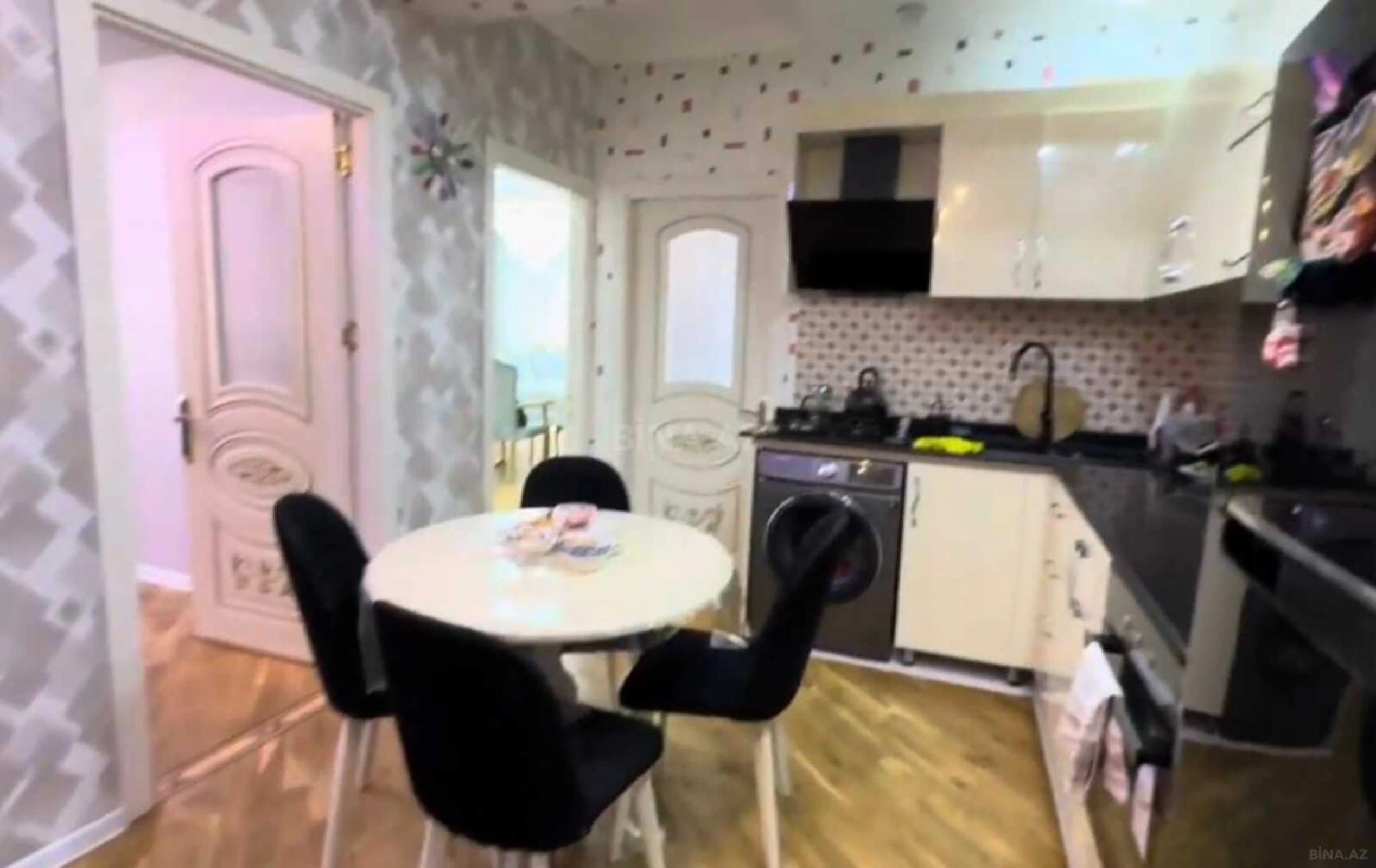 Satılır 3 otaqlı mənzil 87 m²