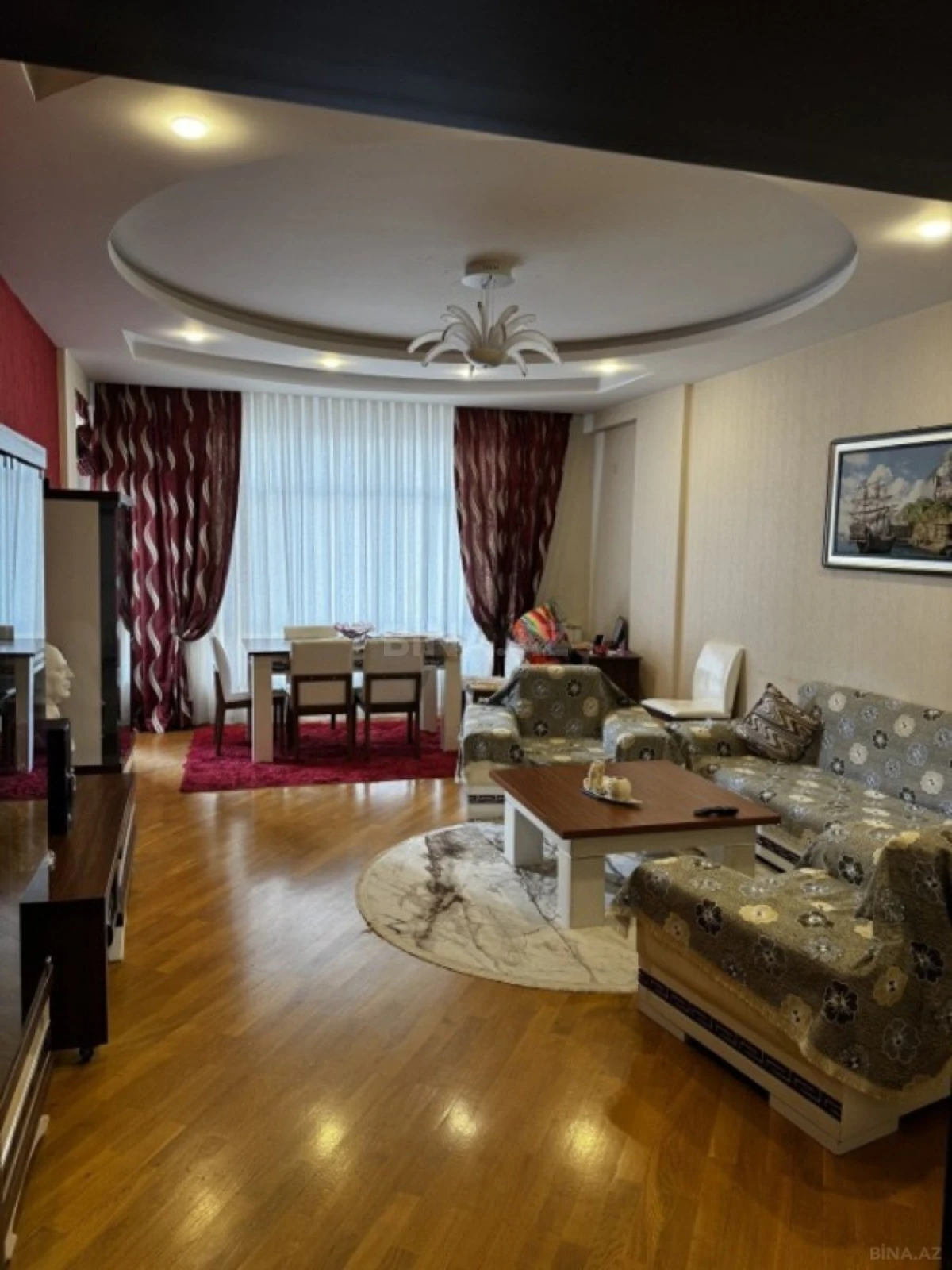 Satılır 4 otaqlı mənzil 165 m²