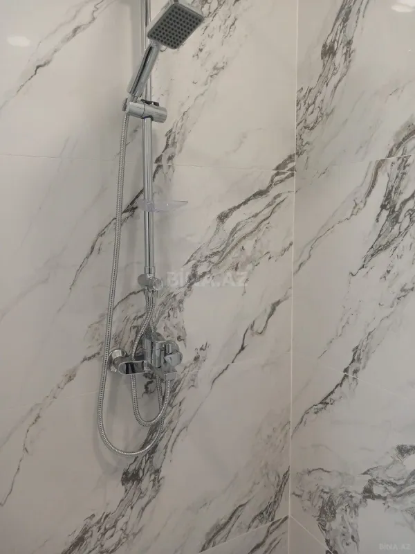 Satılır 5 otaqlı həyət evi 310 m²