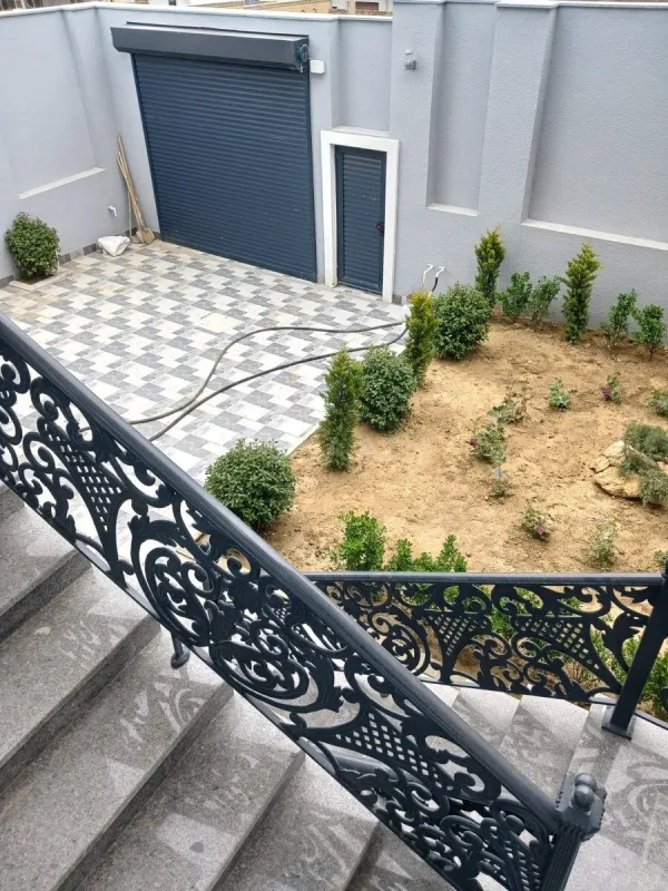Satılır 5 otaqlı həyət evi 310 m²