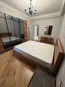 Kirayə verilir 3 otaqlı mənzil 105 m²