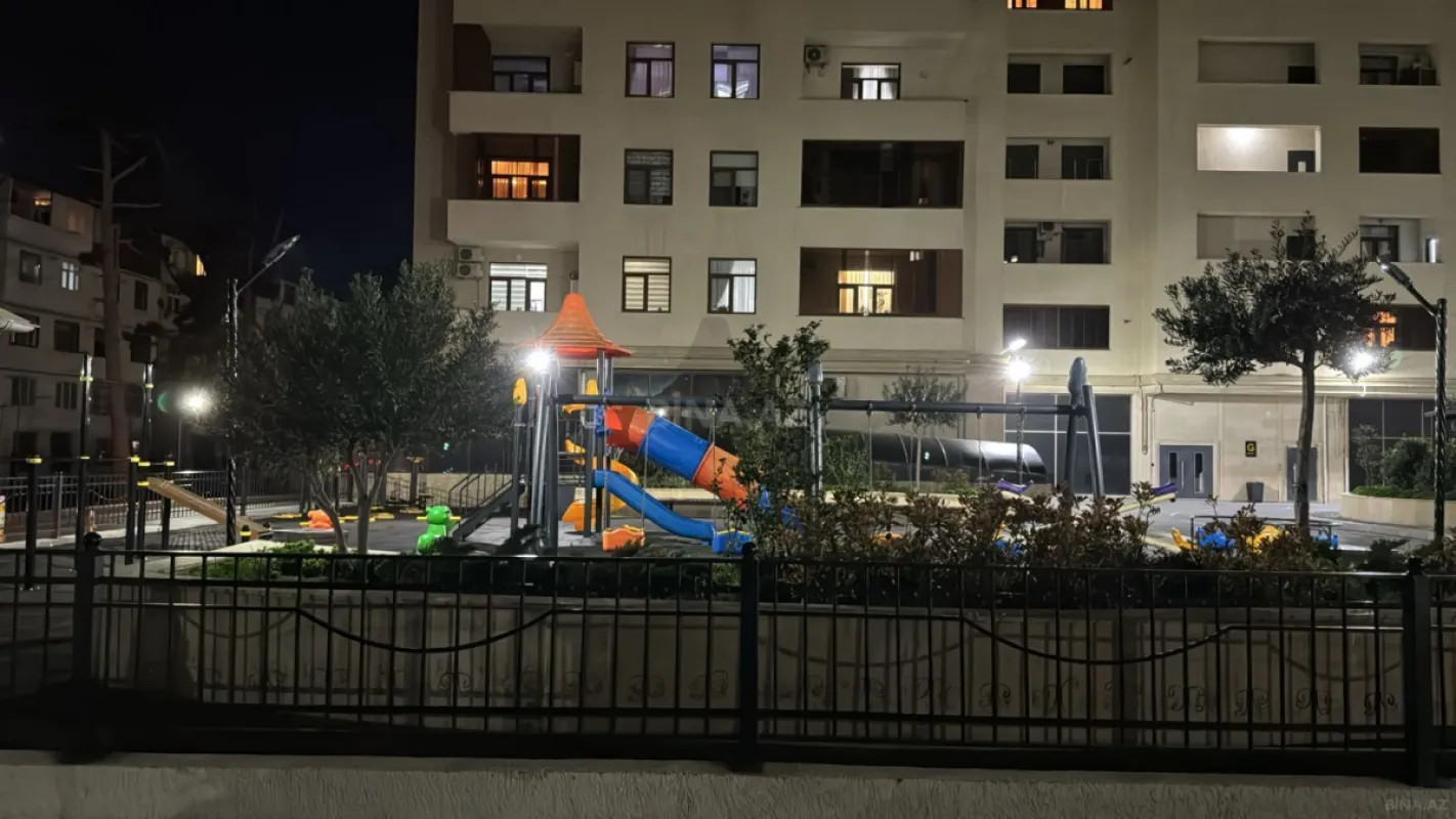 Kirayə verilir 3 otaqlı mənzil 105 m²