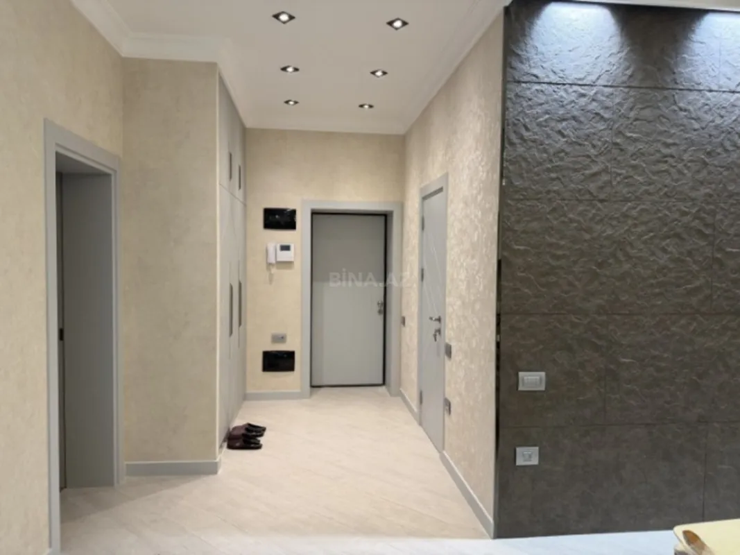 Kirayə verilir 3 otaqlı mənzil 105 m²