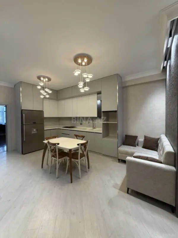 Kirayə verilir 3 otaqlı mənzil 105 m²