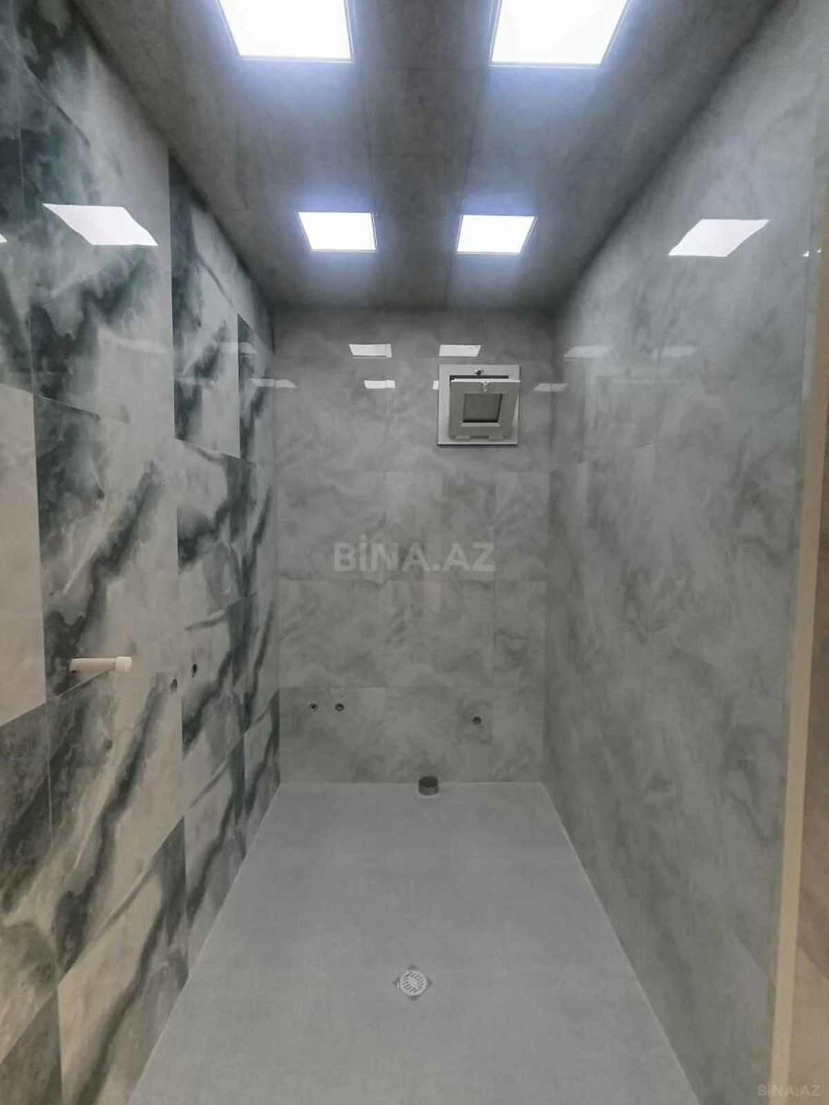 Satılır 4 otaqlı həyət evi 140 m²