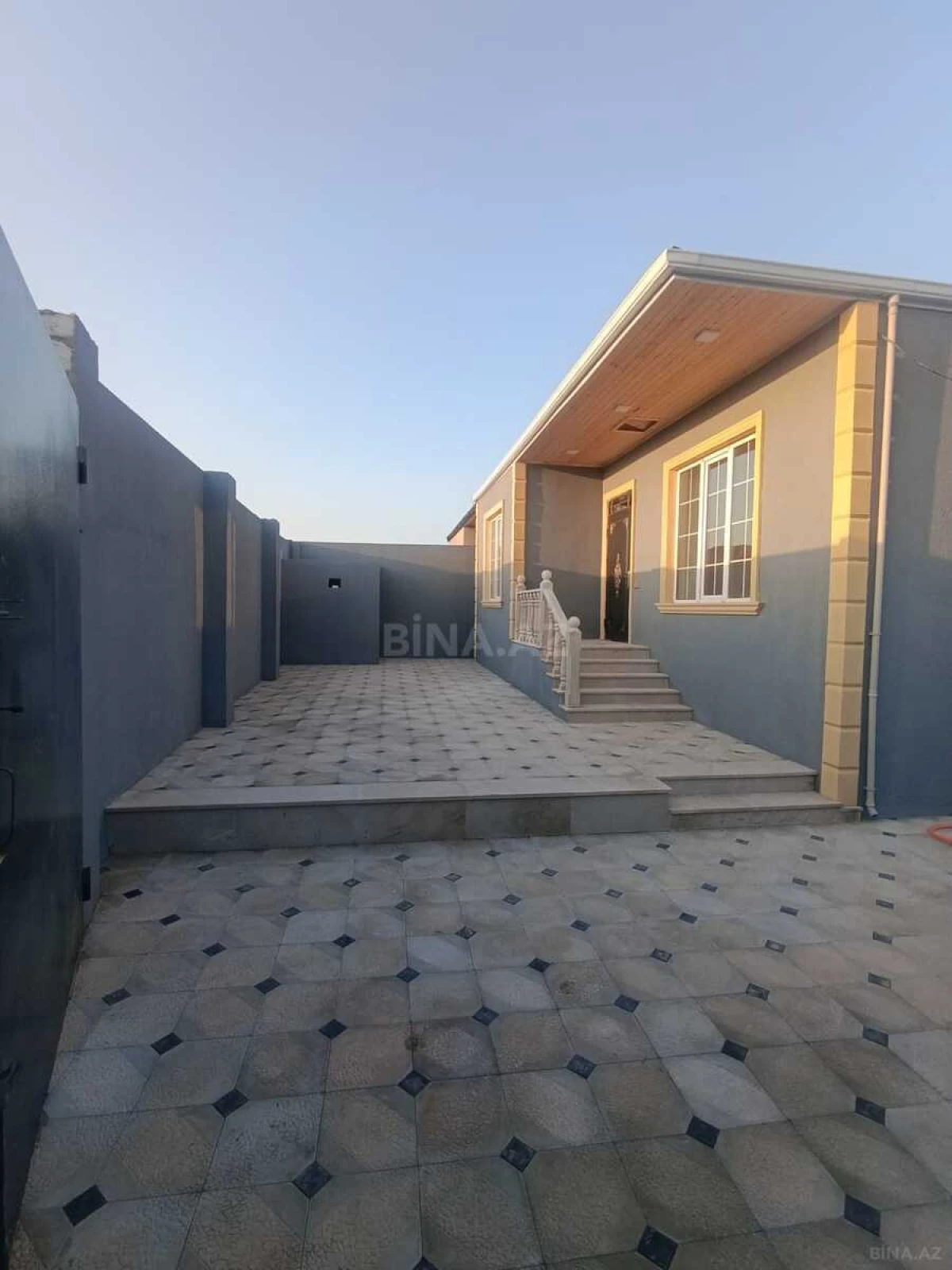 Satılır 4 otaqlı həyət evi 140 m²