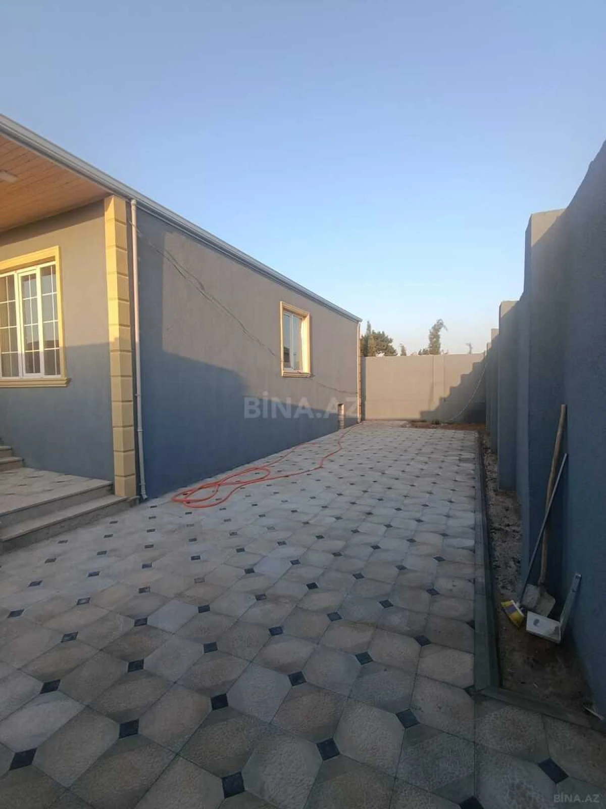 Satılır 4 otaqlı həyət evi 140 m²