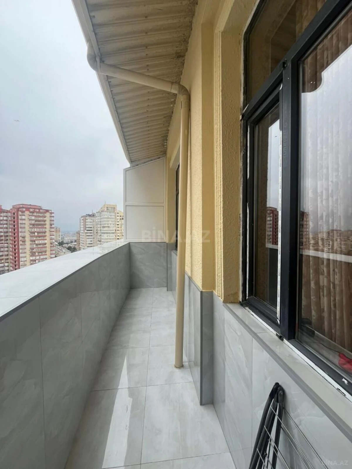 Satılır 2 otaqlı mənzil 65 m²