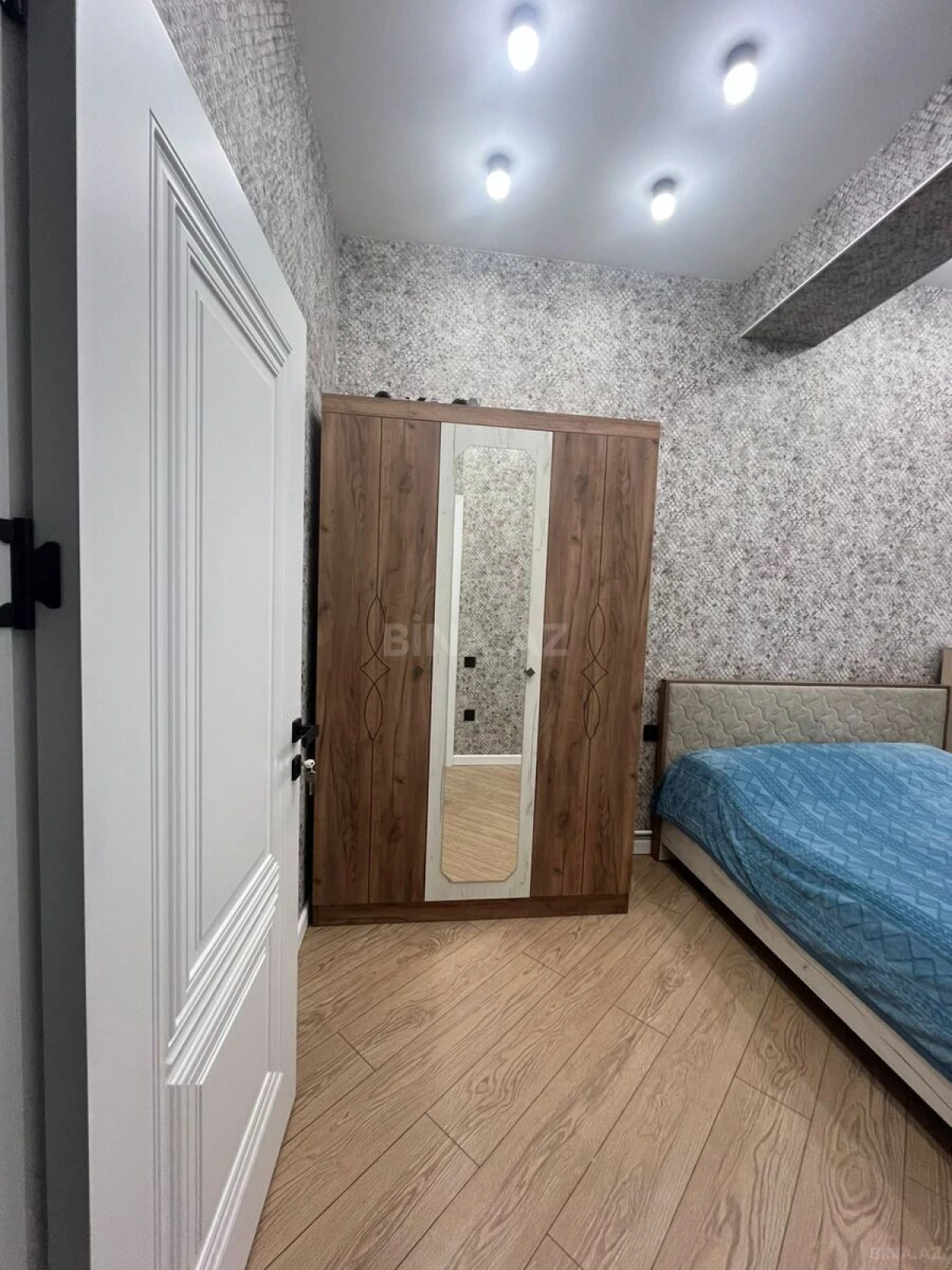 Satılır 2 otaqlı mənzil 65 m²