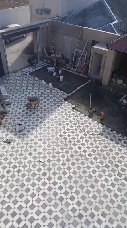 Satılır 6 otaqlı həyət evi 300 m²