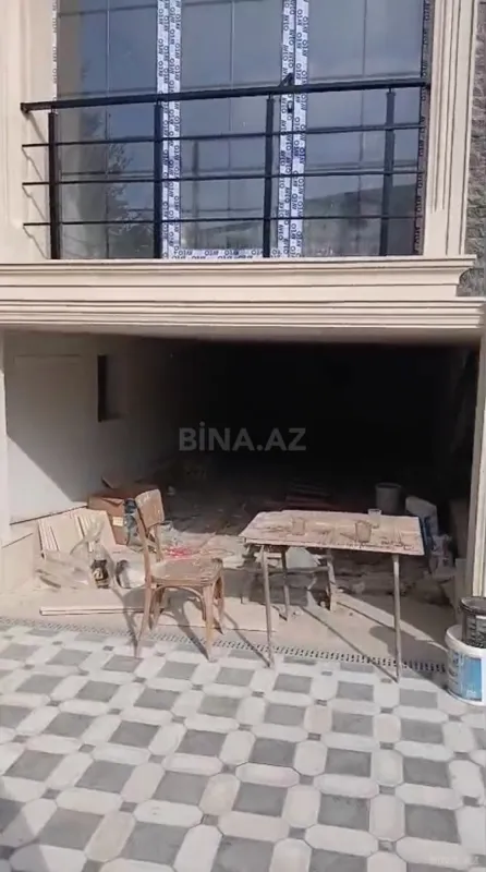 Satılır 6 otaqlı həyət evi 300 m²